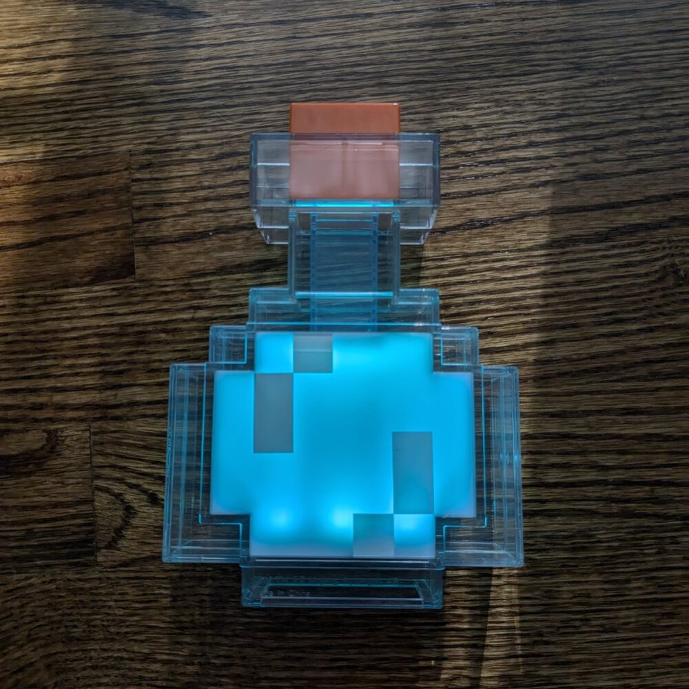 ThinkGeek Minecraft Color-Changing Potion Bottle - Picture 5 of 10